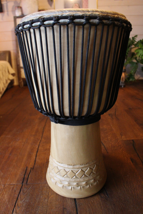 Djembe Guinea Melina XL 60-63 cm, Durchmesser 30,5-32,5cm