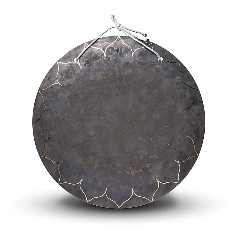 Wind Gong Schwarzer Lotus 55 cm - ein Windgong mit dem Motiv einer schwarzen Lotusblüte